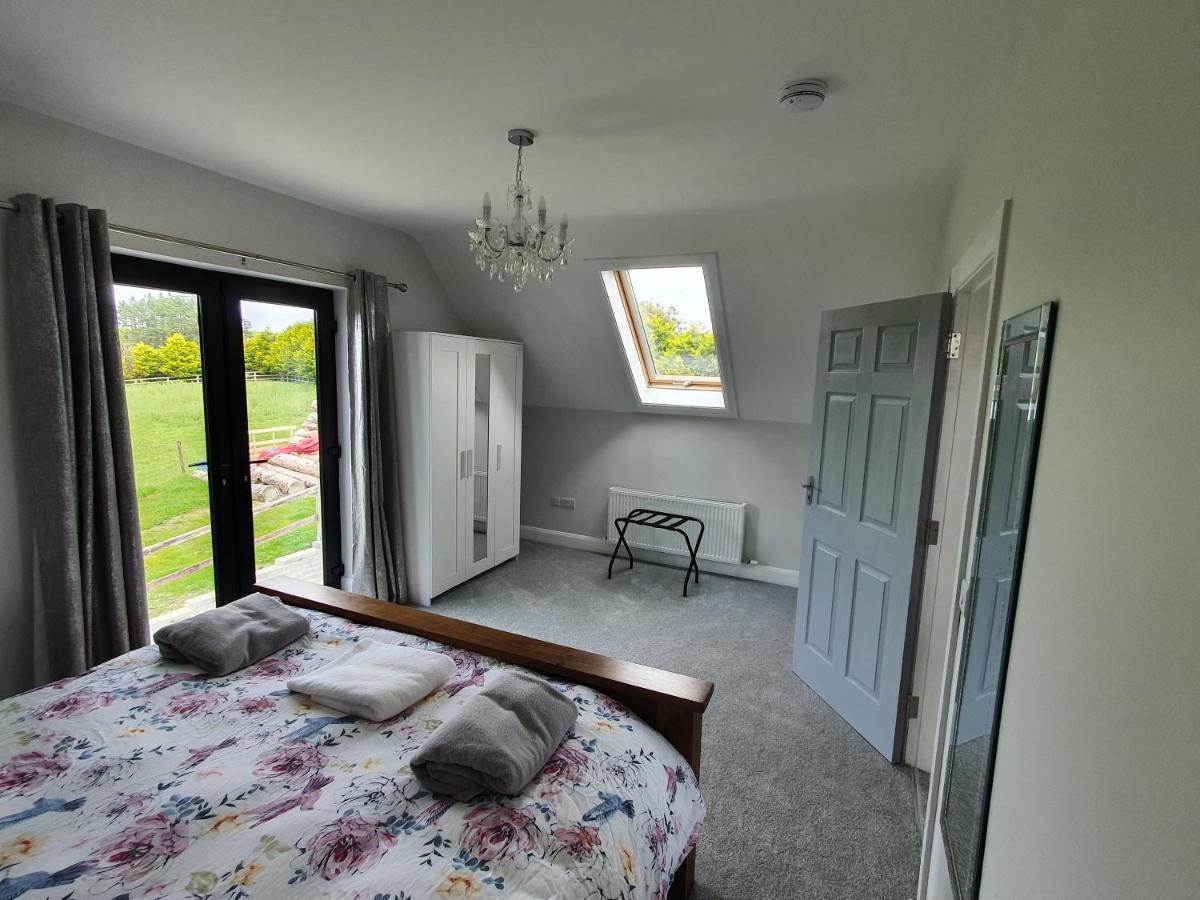 N0 2 Greystones Clock Tower Lodge Leap Экстерьер фото