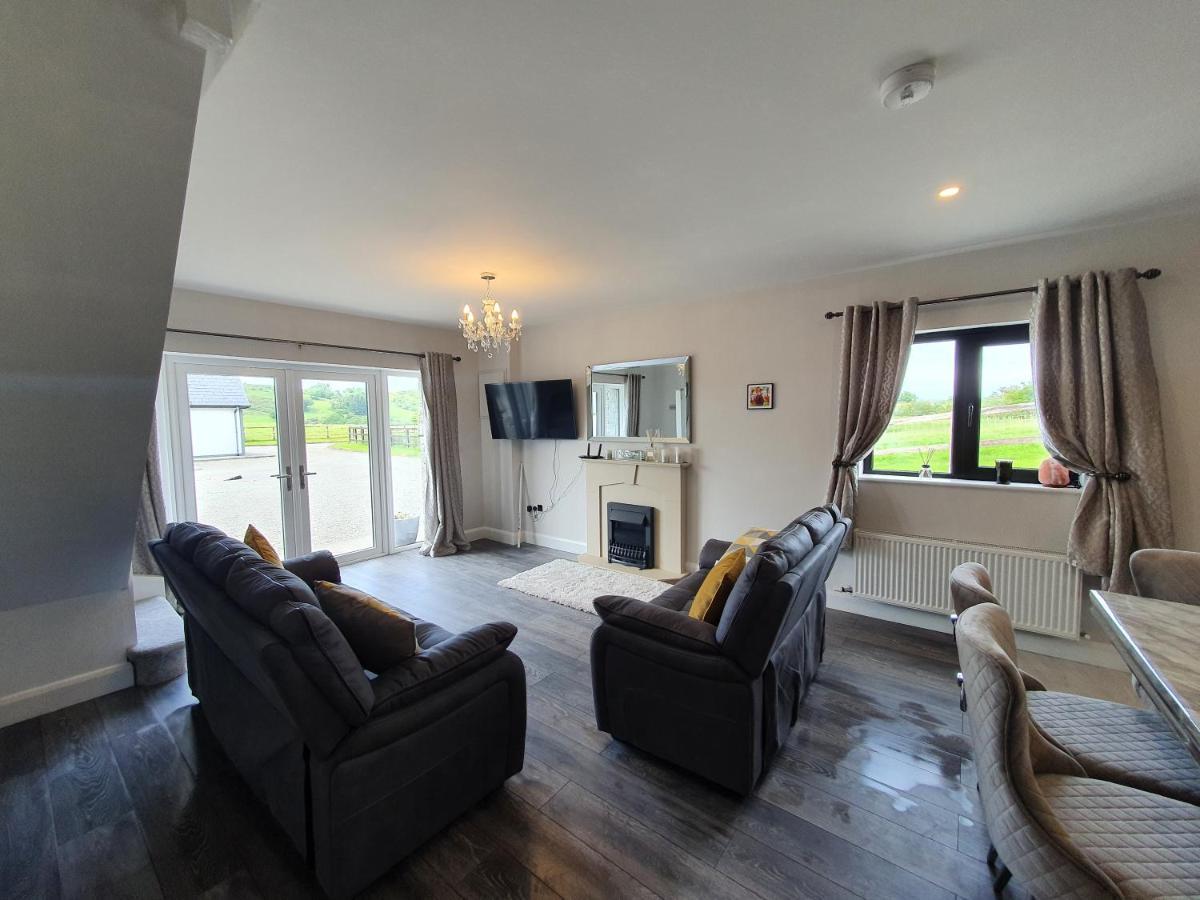 N0 2 Greystones Clock Tower Lodge Leap Экстерьер фото