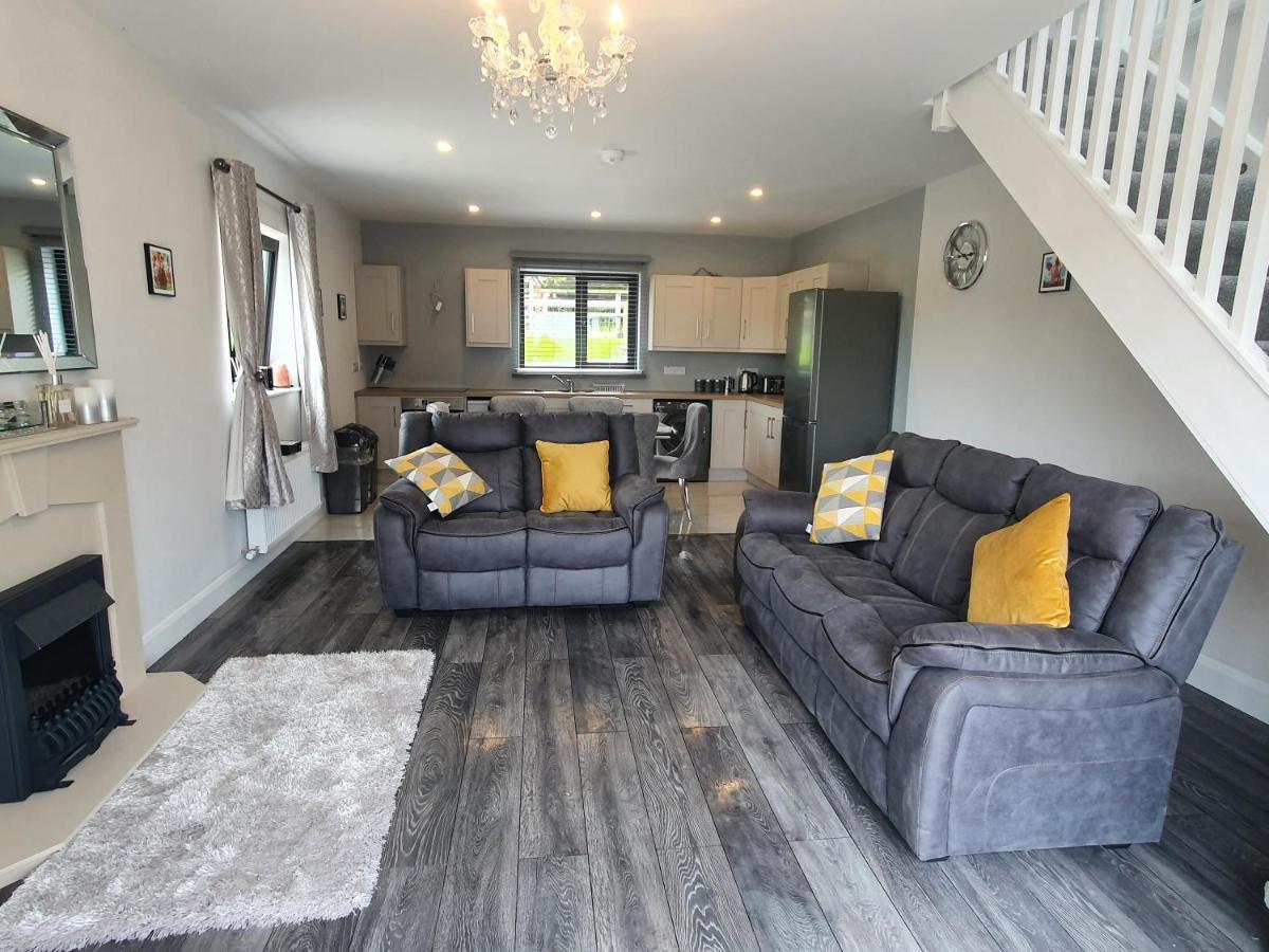 N0 2 Greystones Clock Tower Lodge Leap Экстерьер фото
